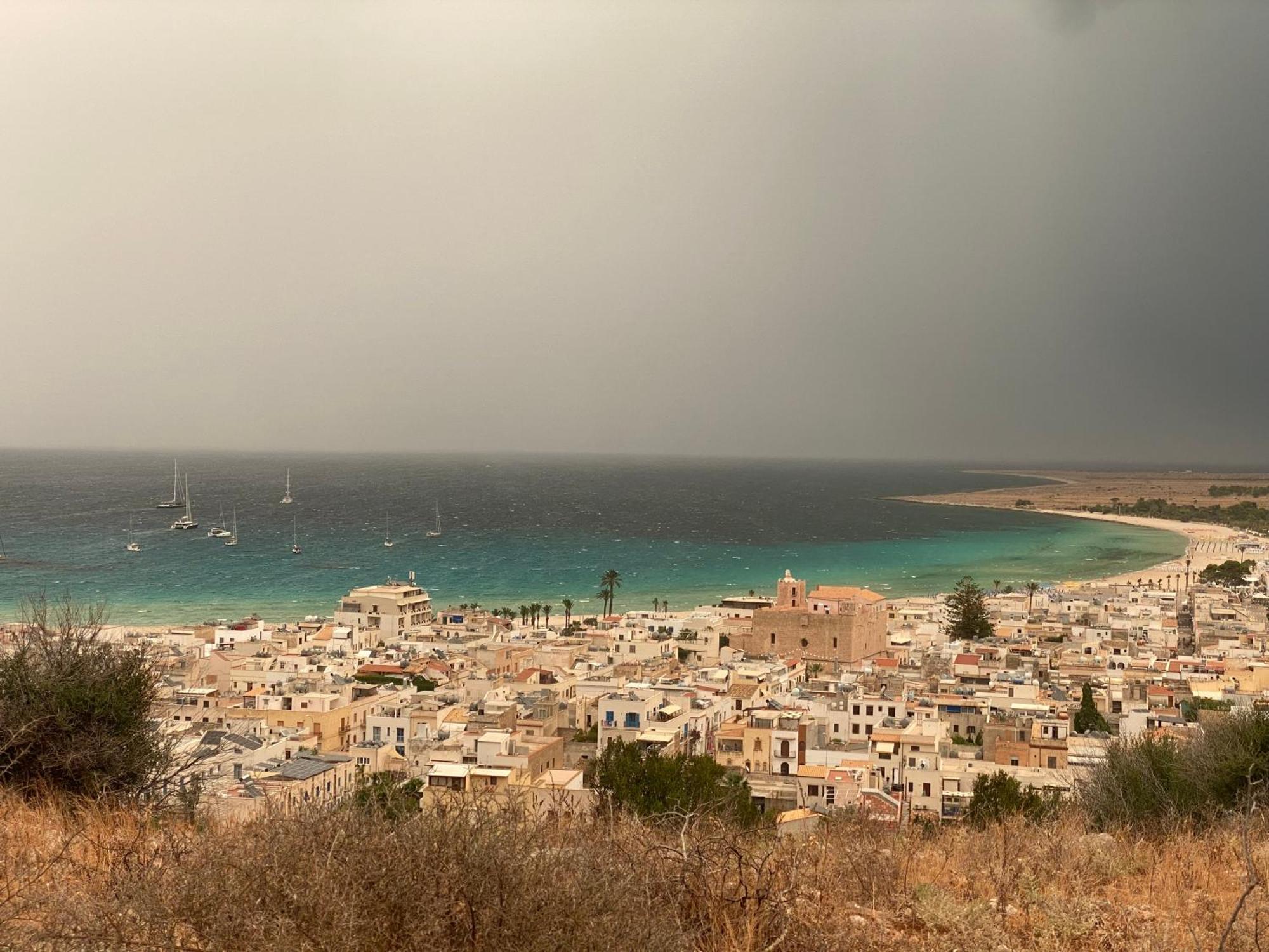 Апартаменты La Terrazza Del Capo Сан-Вито-Ло-Капо Экстерьер фото