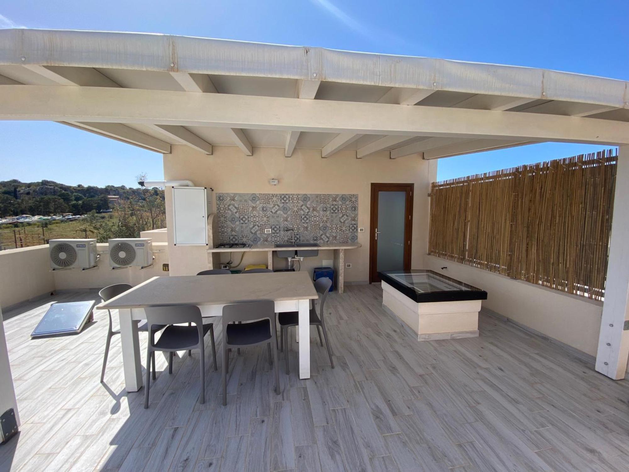 Апартаменты La Terrazza Del Capo Сан-Вито-Ло-Капо Экстерьер фото